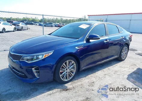 2016 Kia Optima Sxl Turbo z USA, uszkodzony, nr VIN 5XXGV4L24GG085583